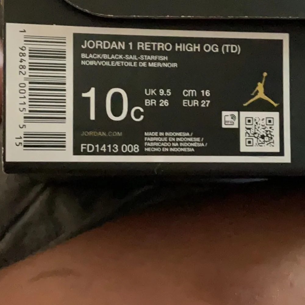 Jordan 1 Retro High OG TD in Black and Sail - Picture 6 of 6